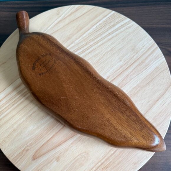 Handcrafted Leaf-Shaped Wooden Serving Tray 3-Compartments 16" Long Decorative T - Picture 7 of 11
